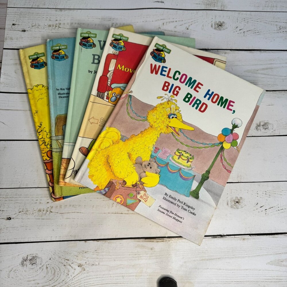 Lot of 5 Sesame Street Book club HC Books Big Bird Grover Molly Freddie Pet Show